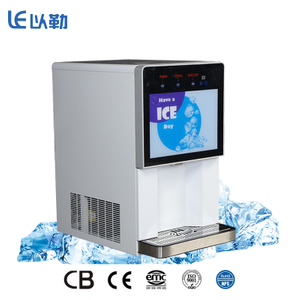 Máquina para fabricar hielo en cubos automática comercial de alta capacidad Fábrica de máquinas para hacer cubos de hielo de gran salida